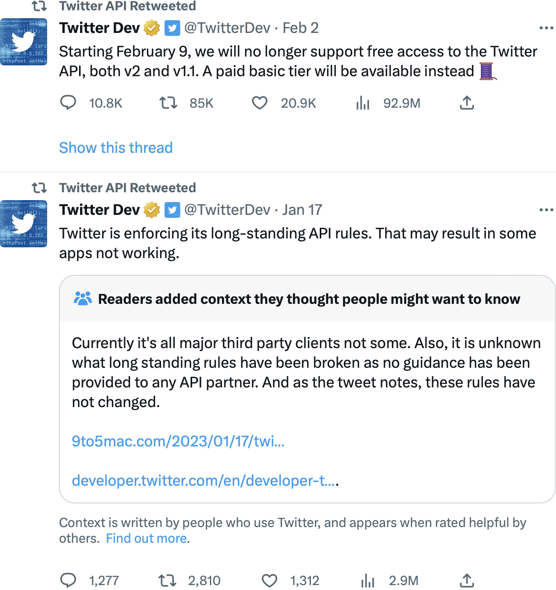 Screenshot zweier Tweets von @TwitterDev, die zum einen die künftig kostenpflichtige API ankündigen und zum anderen die Forcierung von lange bestehenden API-Regeln verkünden.
